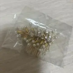 ゴールドの花と葉のヘアピン