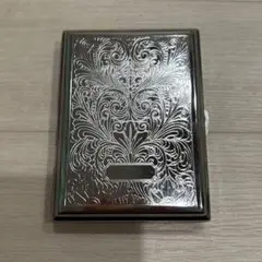 エレガントなタバコケース