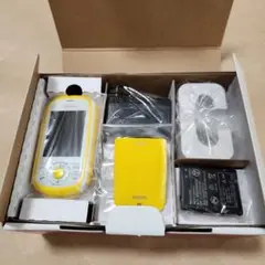 新品　HW-01D イエロー 本体と付属品
