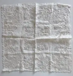 【メルカリ便/匿名配送】刺繍ハンカチ ホワイト レトロ