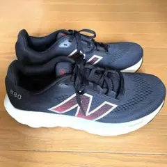 New Balance 880 フレッシュフォームX ブラック　25.5