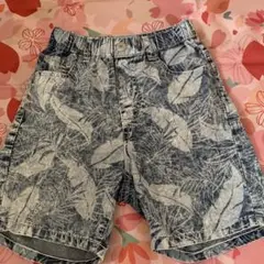 Levi Strauss & Co. 半ズボン葉柄プリント