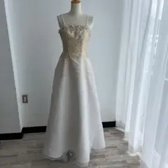 ⬜︎ ウエディングドレス⑤ 花嫁　スパンコール　花　海外　かわいい　海　フォト