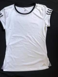 adidas ホワイト Tシャツ ショートスリーブ