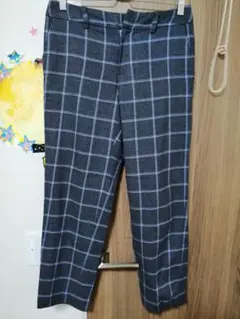 チェックパンツ