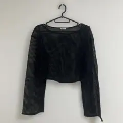 GU トップス　ショート丈トップス