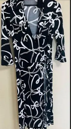 ViaAmoi アモイインターリボンとチェーン柄 カシュクールワンピース