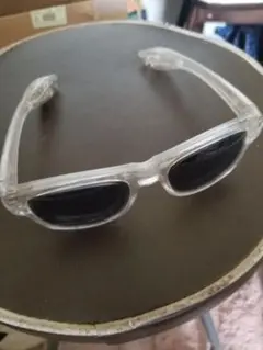 パーリーピーポーサングラス
