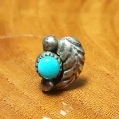 ヴィンテージシルバー925 ナバホ ターコイズ フェザー ピアス0.7g