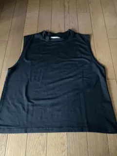 タンクトップ
