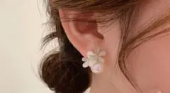 ⭐︎新品⭐︎花モチーフ ピアス