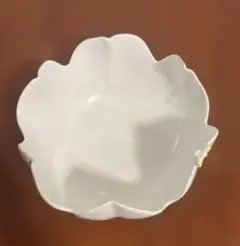花びら型白陶器ボウル23