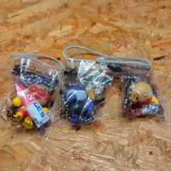 未使用　ムヒ非売品　アンパンマン キーホルダー 3個セット