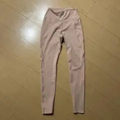 UNIQLO ピンク ヨガパンツ Sサイズ
