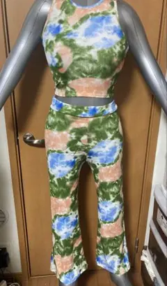 タイダイデザイン フレアパンツセットアップ