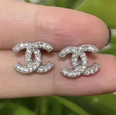 A492 小さめCHANEL ヴィンテージ チャーム ピアス ココマーク