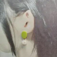 黄緑とクラックビーズ