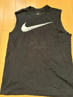 Nike タンクトップ 黒色 ロゴ入り　切りっぱなし