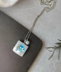 ハンドメイド レジンネックレス 雪の結晶