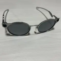 【美品】OAKLEY DEADBOLT サングラス オークリー チタン 仲野太賀 美品】OAKLEY DEADBOLT サングラス オークリー チタン 仲野太賀