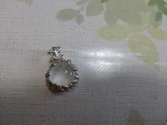 ウズのネックレストップ