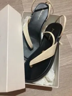 マメクロゴウチ サンダル 23.5cm ホワイト