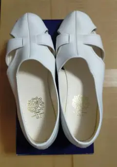 Item thumbnail for item c223dc33-bd87-4ed4-911d-bb013f3c0a3b