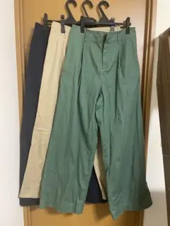 完売品：ユニクロ　UNIQLO ハイウエストチノワイドパンツ(70)3色