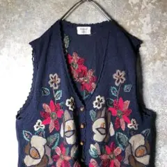 【ヴィンテージ】花の刺繍入りニットベスト 昭和レトロ ネイビー古着 ZBS5