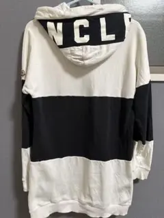 MONCLER フード付きパーカー ホワイト・ブラック