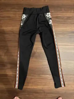 Item thumbnail for item ee545563-cab6-42d9-9d28-d8c5530b84ae