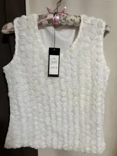 ノースリーブ　ホワイト