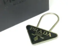 PRADA プラダ チャーム キーホルダー 三角ロゴ ブラック 1026