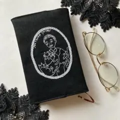 紺　手刺繍夏目漱石ブックカバー　文庫本サイズ