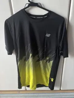 New Balance ランニングTシャツ M ブラック/イエロー