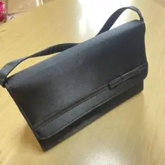 シンプル　黒　ハンドバッグ