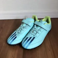 adidas サッカーシューズ　21cm