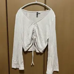 H&M ベージュ トップス