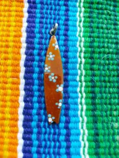 【Hawaii jewelry】ハワイコアウッド・サーフボード型ペンダントトップ