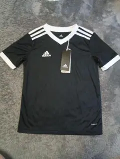 adidas CLIMLITE 黒 Vネックシャツ