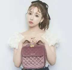 新品未開封♡ミストレアス♡三上悠亜♡キルティングポーチ