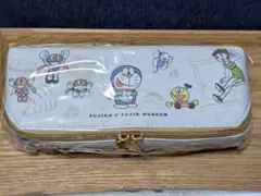 【超値下げ】Fキャラクターズ ペンポーチ（ブラウン）　藤子ミュージアム限定