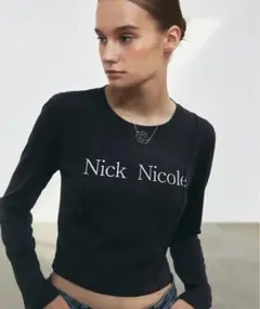 Nick & Nicole ピンタック トップス　韓国　ニックニコル　新品