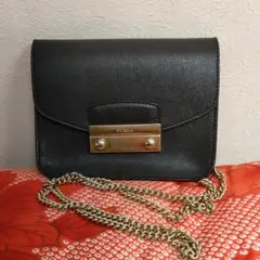 美品フルラ ショルダーバッグ