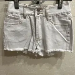 ショートパンツホワイト