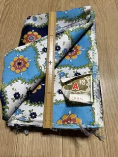 54昭和レトロ　花柄 綿100%生地　A合格タグ付　約90×250 未使用品