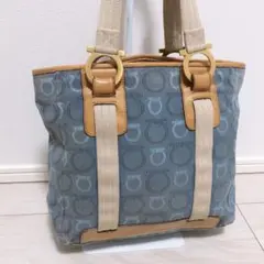 《格安》Ferragamo(フェラガモ)ハンドバッグ