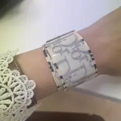 ヴィンテージ⭐︎クリスチャンディオール チェーン アクリル バングル 2025年最新】Christian Dior アクセサリー材質:プラスチック
