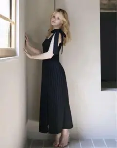 andmary Ann ribbon pleats dress black