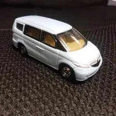 トミカ ミニカー・HONDA ELYSION レアな固体？ドア色ちがい商品